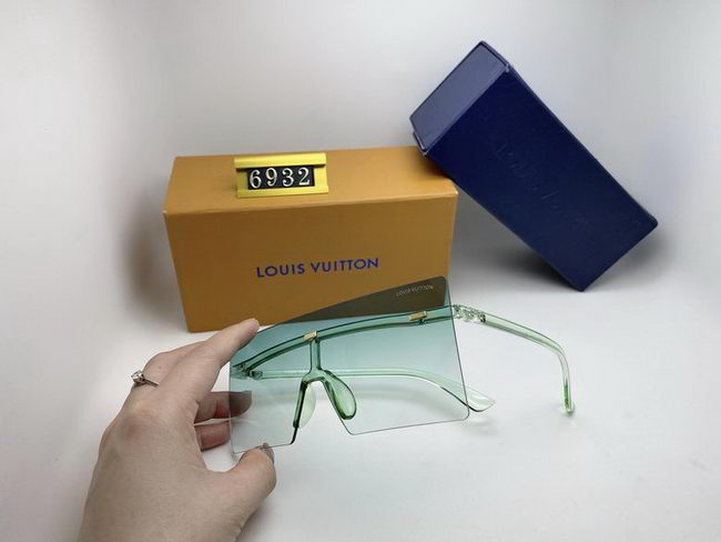 Louis Vuitton Sunglasses AAA+ ID:20220503-110